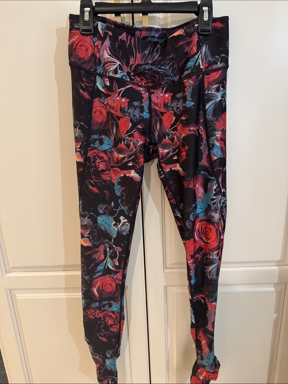 CALIA by Carrie Underwood Black Floral Print Leggings with Red & Teal Accents